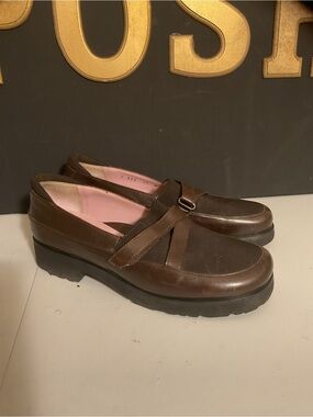 💜💜💜$15 FIRM Taryn Rose Brown Leather Platform Loafers with Strap